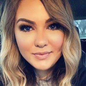 Meet your Posher, Hailey